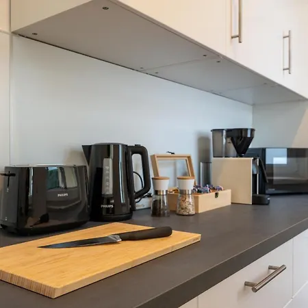 Maremar - Ideal Fuer Familien - Boxspringbett - Zentral - Vollausgestattete Kueche - Waschtrockner - Spielecke דירה